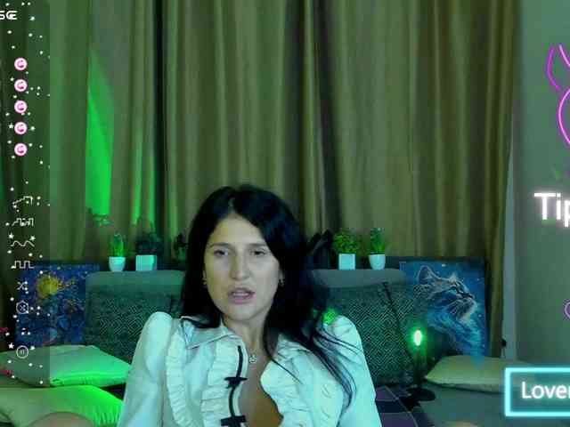AliannaSoloKisses webcam