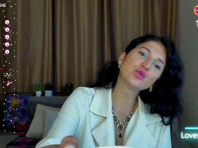 AliannaSoloKisses webcam