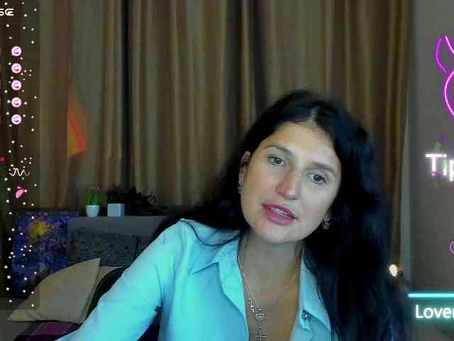 AliannaSoloKisses webcam