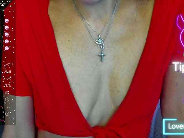 AliannaSoloKisses webcam