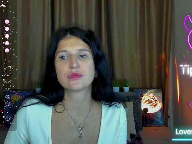 AliannaSoloKisses webcam