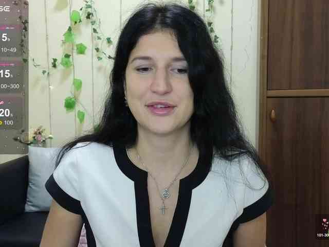 AliannaSoloKisses webcam