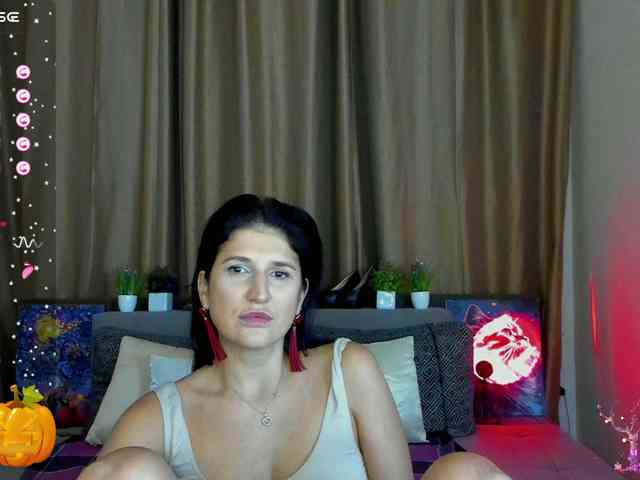 AliannaSoloKisses webcam