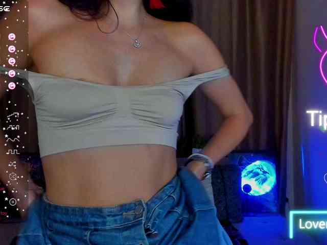 AliannaSoloKisses webcam