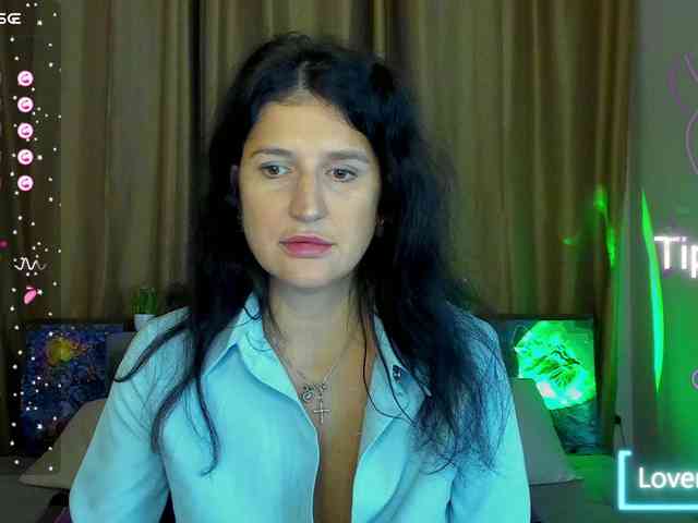 AliannaSoloKisses webcam