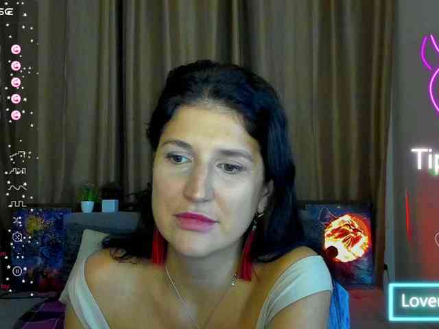 AliannaSoloKisses webcam