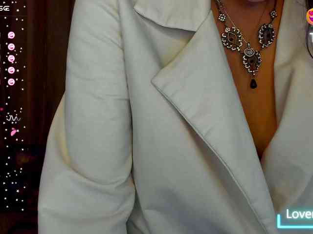 AliannaSoloKisses webcam