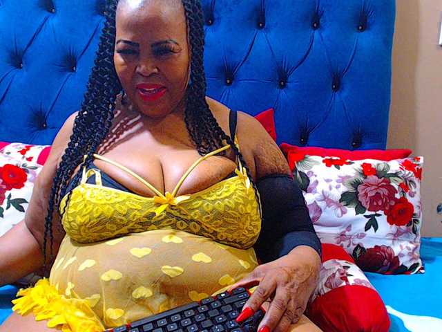 Ebonycandy10 webcam