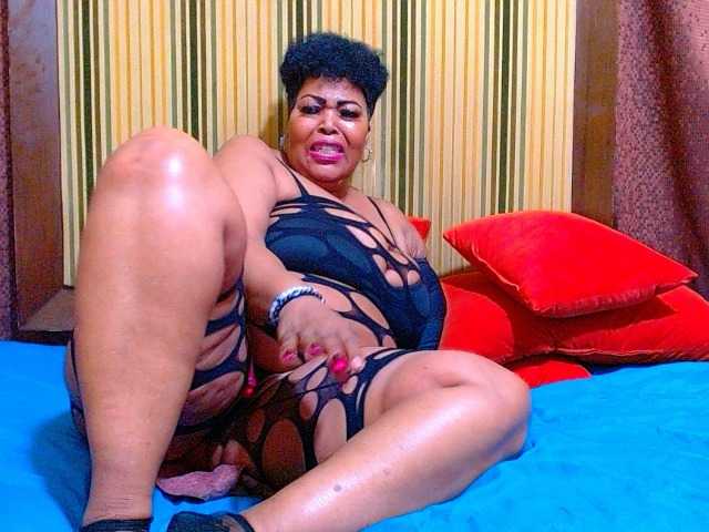 Ebonycandy10 Live Cam on BongaCams