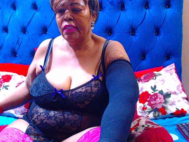 Ebonycandy10 webcam