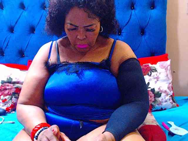 Ebonycandy10 webcam
