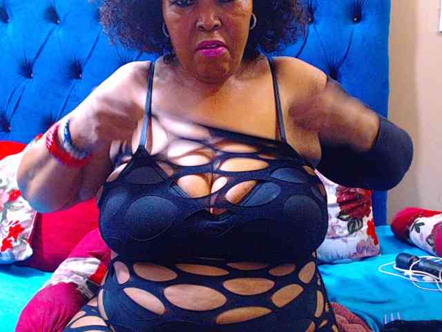 Ebonycandy10 webcam