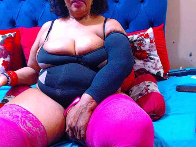Ebonycandy10 webcam