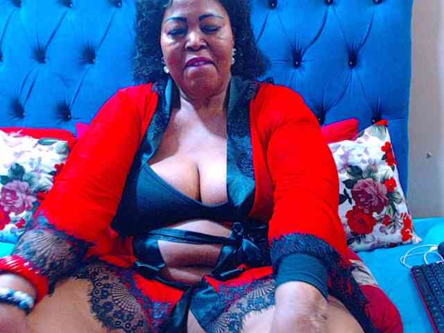 Ebonycandy10 webcam