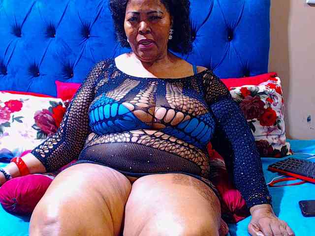Ebonycandy10 webcam