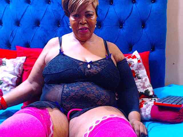 Ebonycandy10 webcam