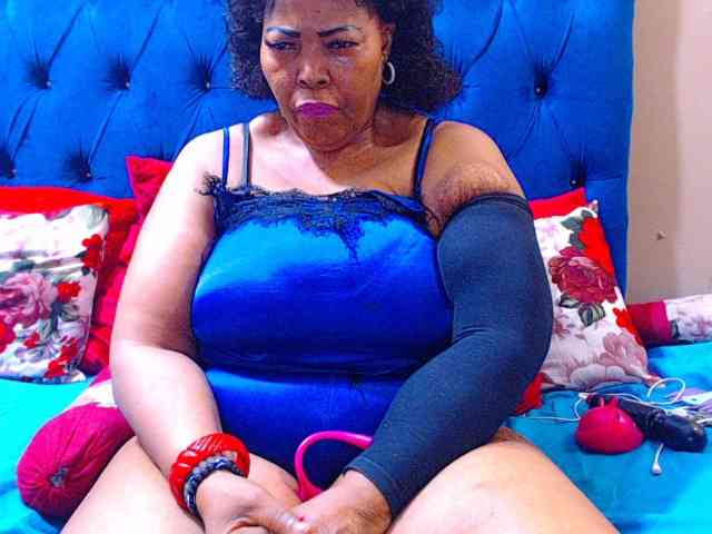 Ebonycandy10 webcam