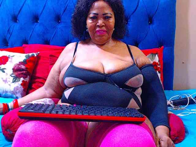 Ebonycandy10 webcam