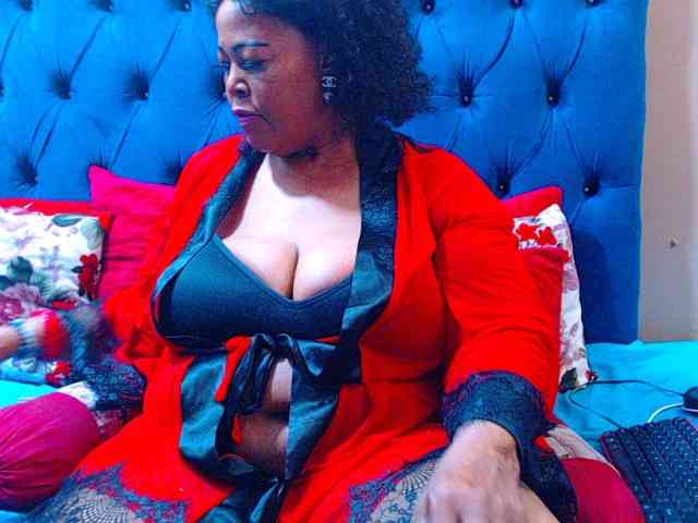 Ebonycandy10 webcam