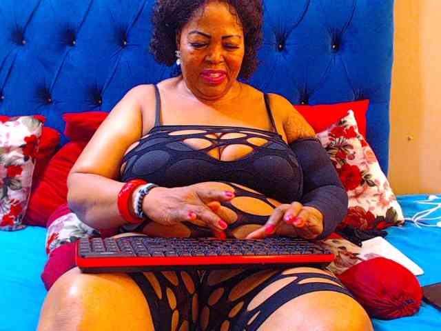 Ebonycandy10 webcam