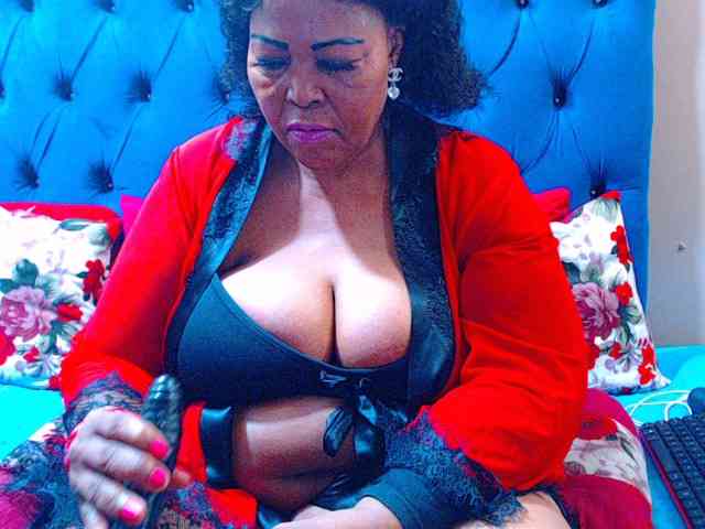 Ebonycandy10 webcam