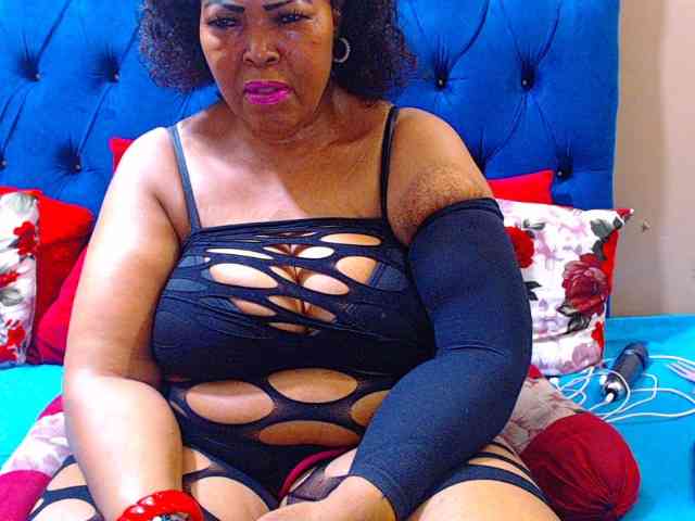 Ebonycandy10 webcam
