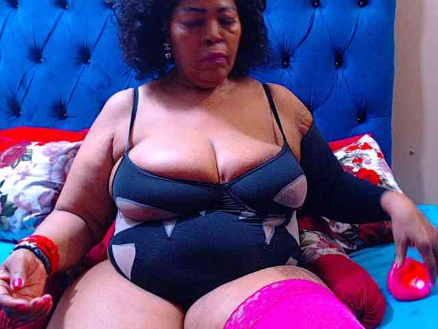 Ebonycandy10 webcam