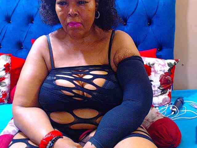 Ebonycandy10 webcam