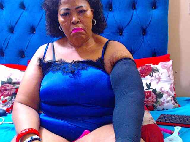 Ebonycandy10 webcam