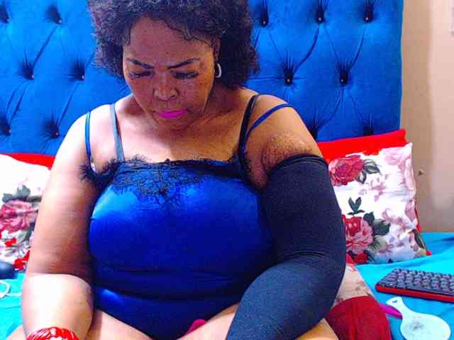 Ebonycandy10 webcam
