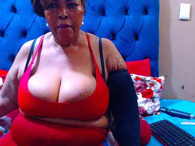 Ebonycandy10 webcam