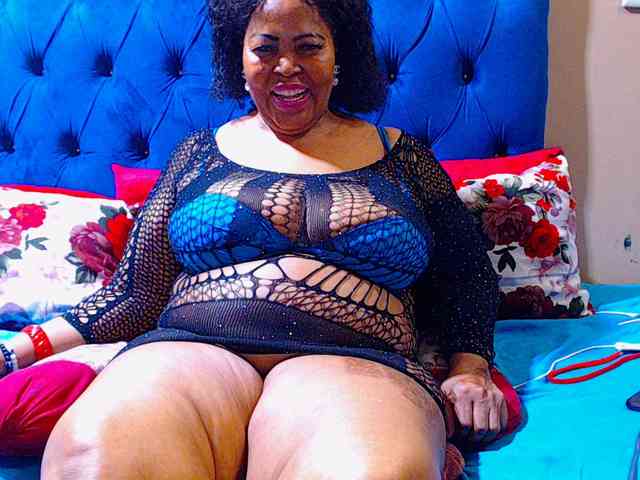 Ebonycandy10 webcam