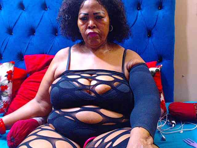 Ebonycandy10 webcam