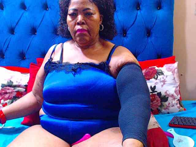 Ebonycandy10 webcam