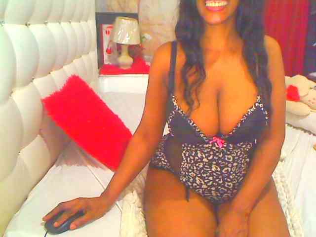 HOTLILLIE webcam