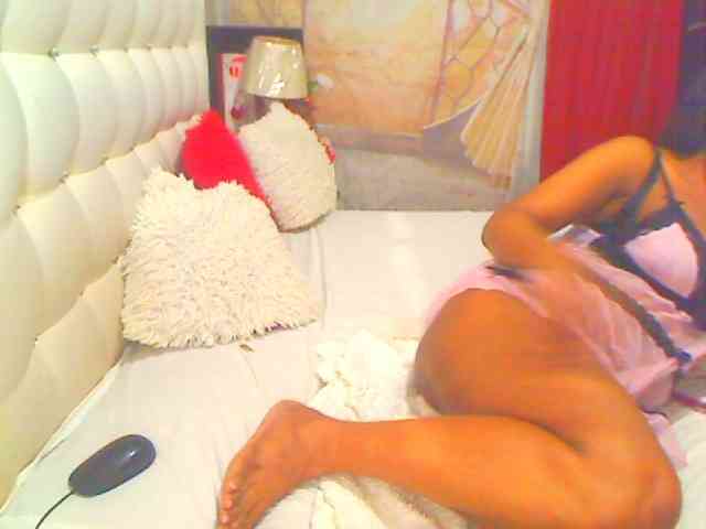HOTLILLIE webcam