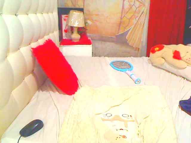 HOTLILLIE webcam