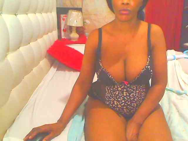 HOTLILLIE webcam