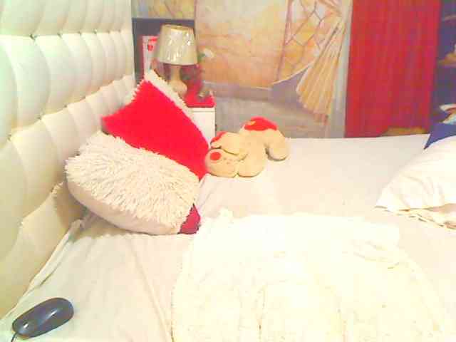 HOTLILLIE webcam