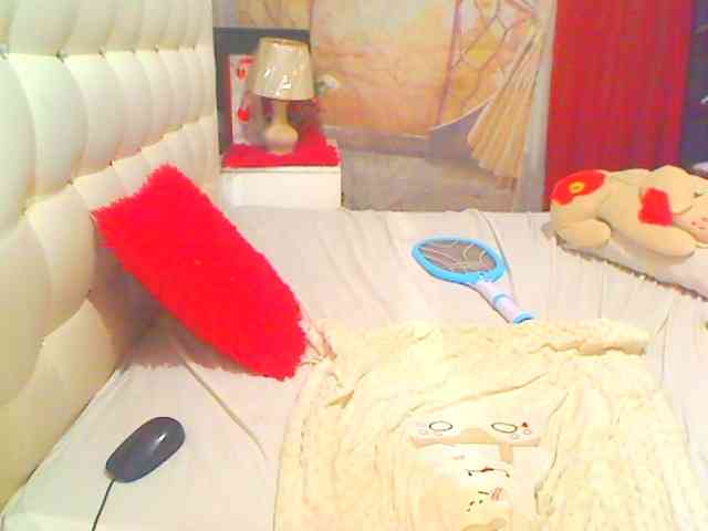HOTLILLIE webcam