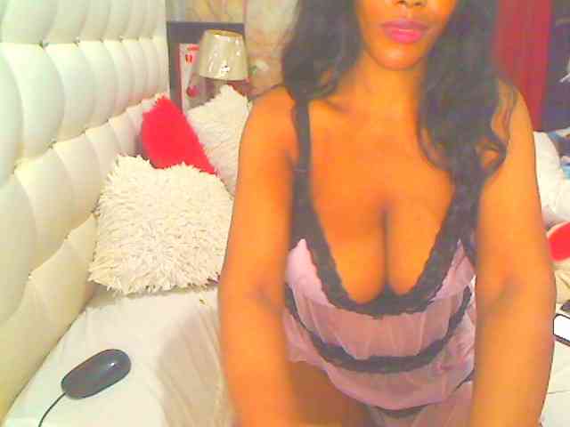 HOTLILLIE webcam