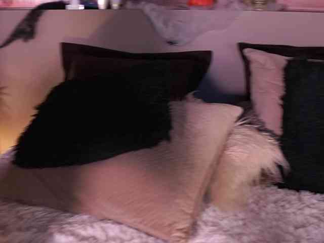 IzzyWild webcam