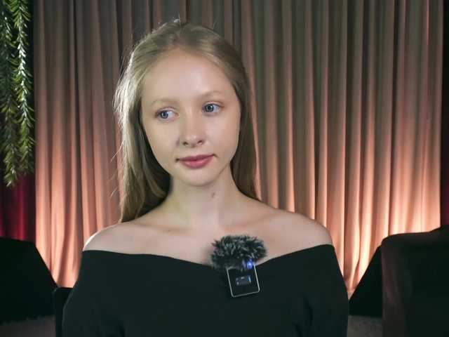 Entrez le videochat erotique avec le
modèle MiaVebes MiaVebes