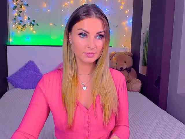 Alisee123 webcam