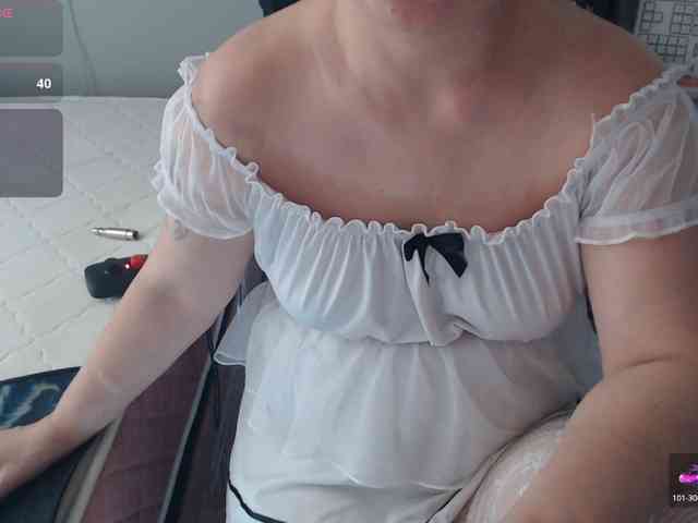 Bisexyeliz35 webcam