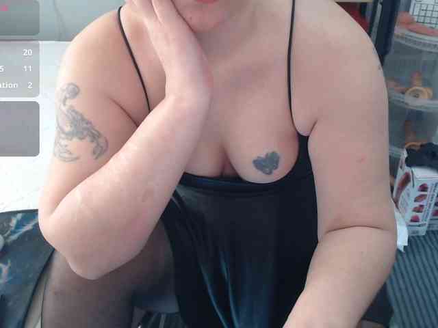 Bisexyeliz35 webcam
