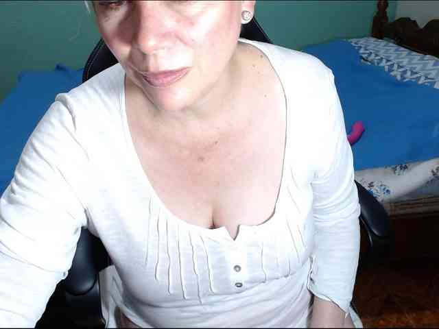 BRENDA-SEXY69 webcam