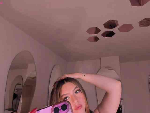 BellaRose webcam