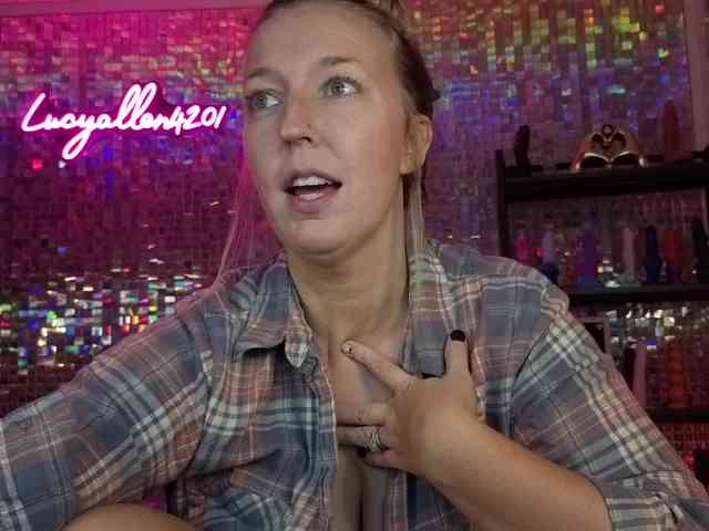 lucyallen4201 webcam