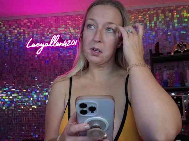 lucyallen4201 webcam